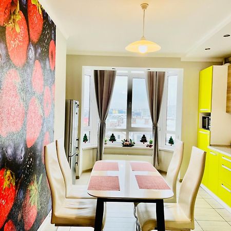 Apartaments Sichovyh Strilciv 68A Ivano-Frankivsk Ngoại thất bức ảnh