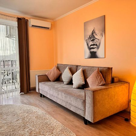 Apartaments Sichovyh Strilciv 68A Ivano-Frankivsk Ngoại thất bức ảnh
