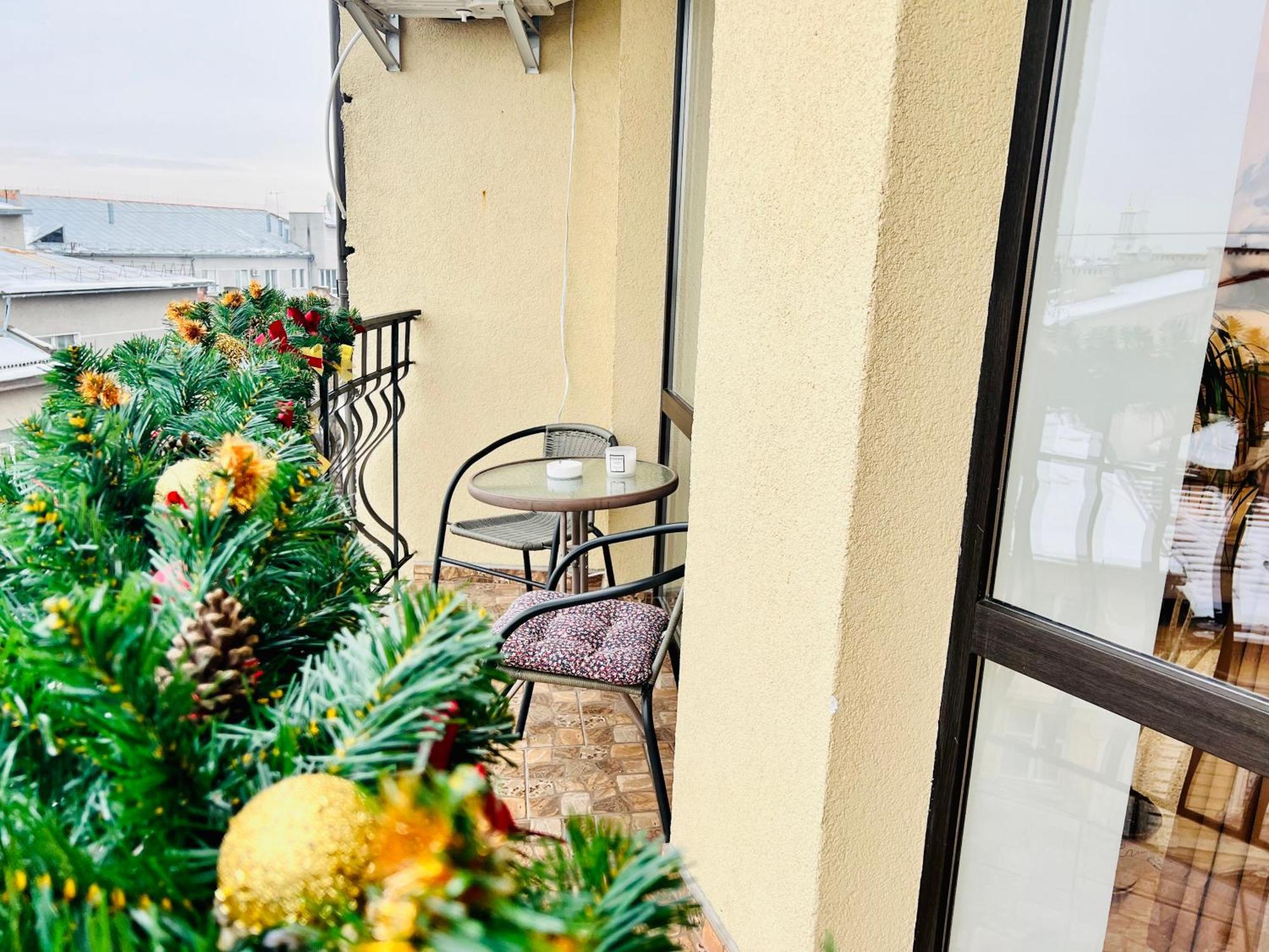 Apartaments Sichovyh Strilciv 68A Ivano-Frankivsk Ngoại thất bức ảnh