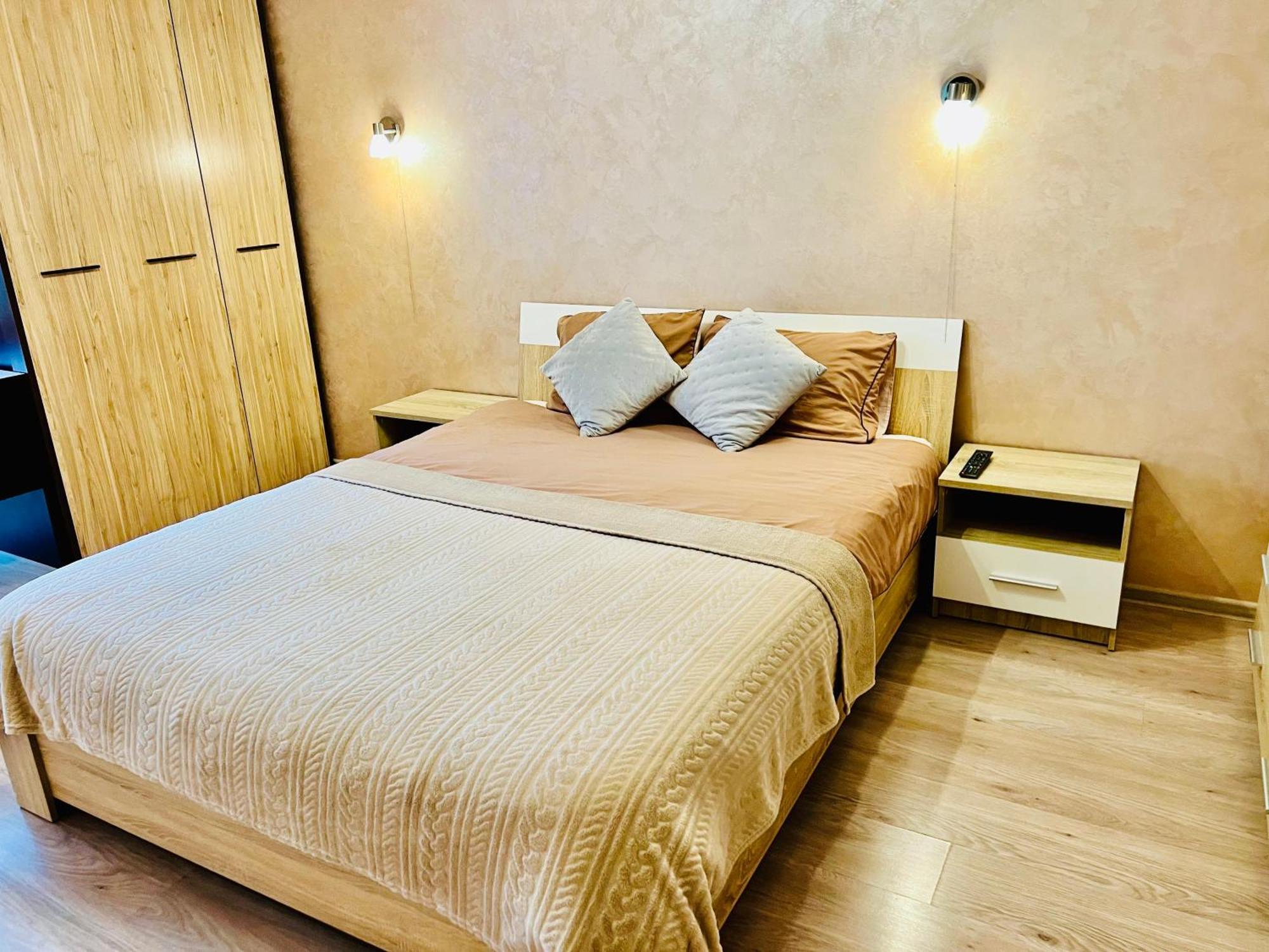Apartaments Sichovyh Strilciv 68A Ivano-Frankivsk Ngoại thất bức ảnh